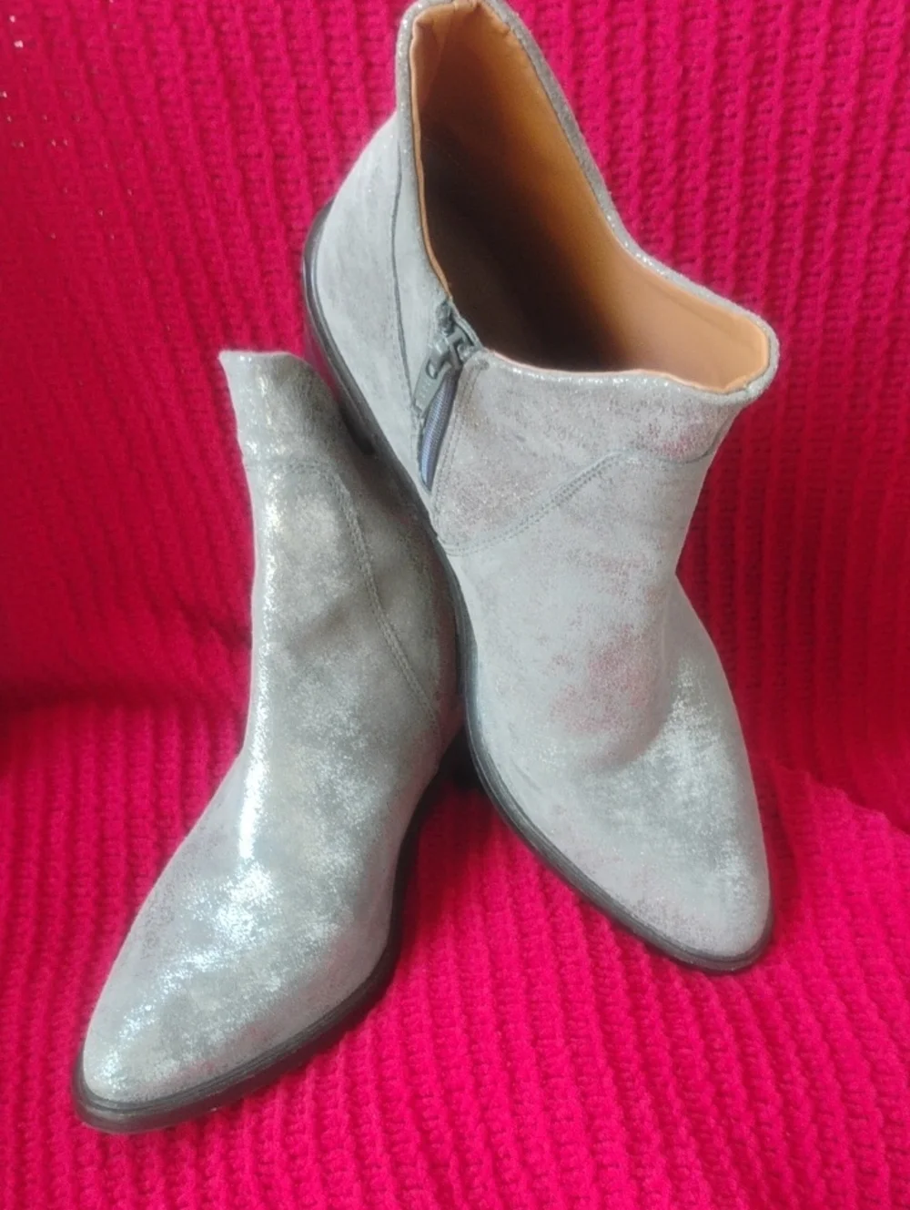 Seychelles Pretty Little Bird Pewter (Silver) Distressed Ankle Boots